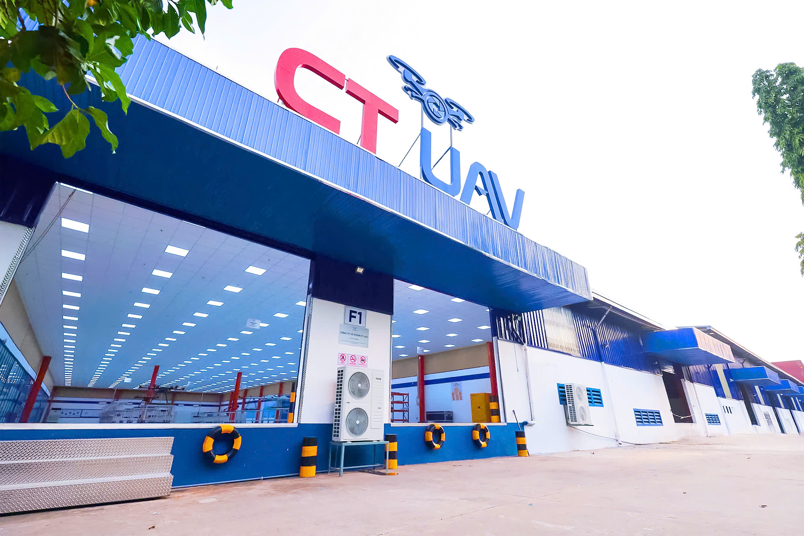 PCB-SMT electronics facility