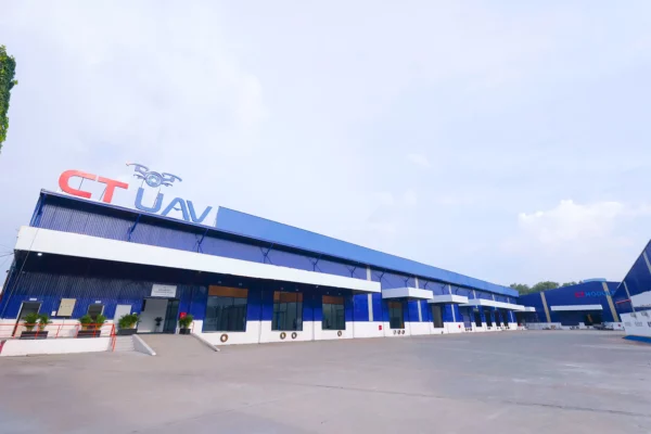 CT UAV – Awe-Inspiring: the Self-Evolving Composite Molding Plant