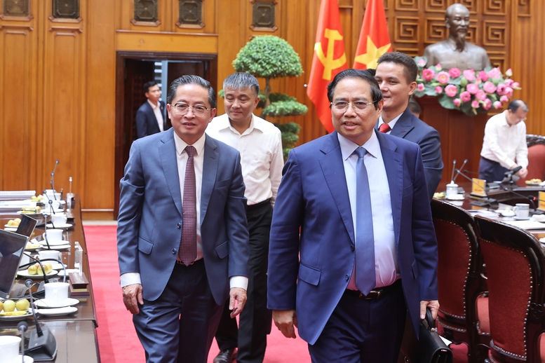 The Prime Minister Works with the Technology Group That Recently Exported 5,000 UAVs to South Korea